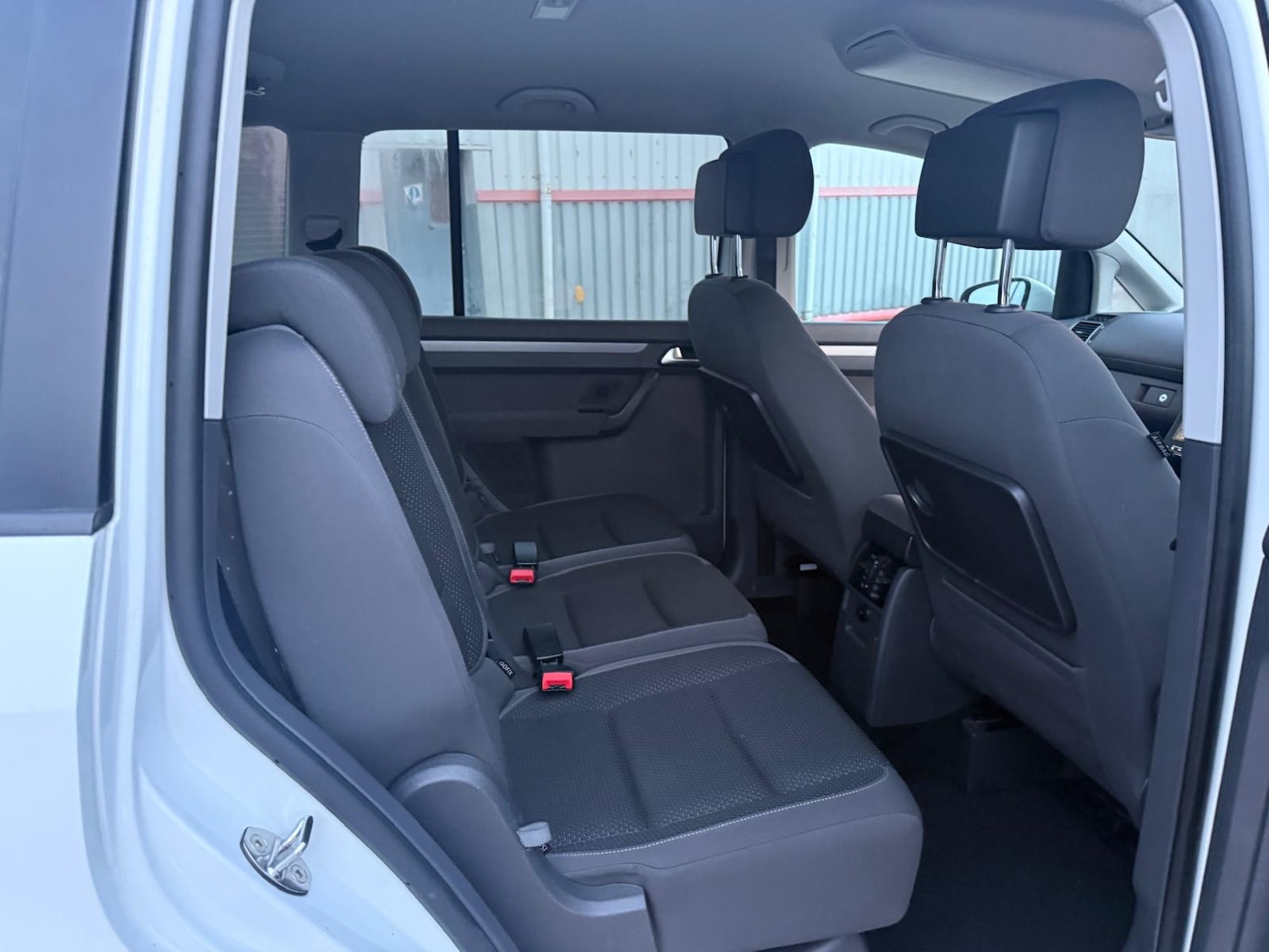 Used Volkswagen Touran 2015 for sale - 76940121: Photo 18