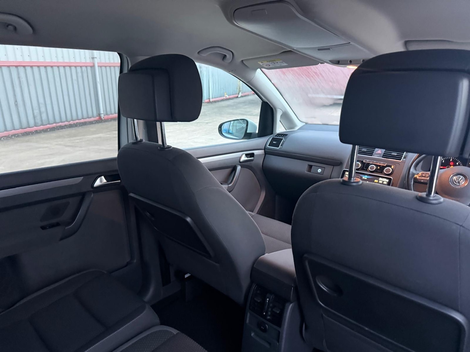 Used Volkswagen Touran 2015 for sale - 76940121: Photo 19