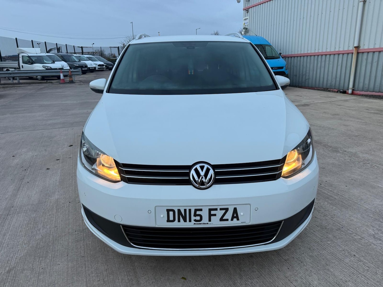 Used Volkswagen Touran 2015 for sale - 76940121: Photo 6
