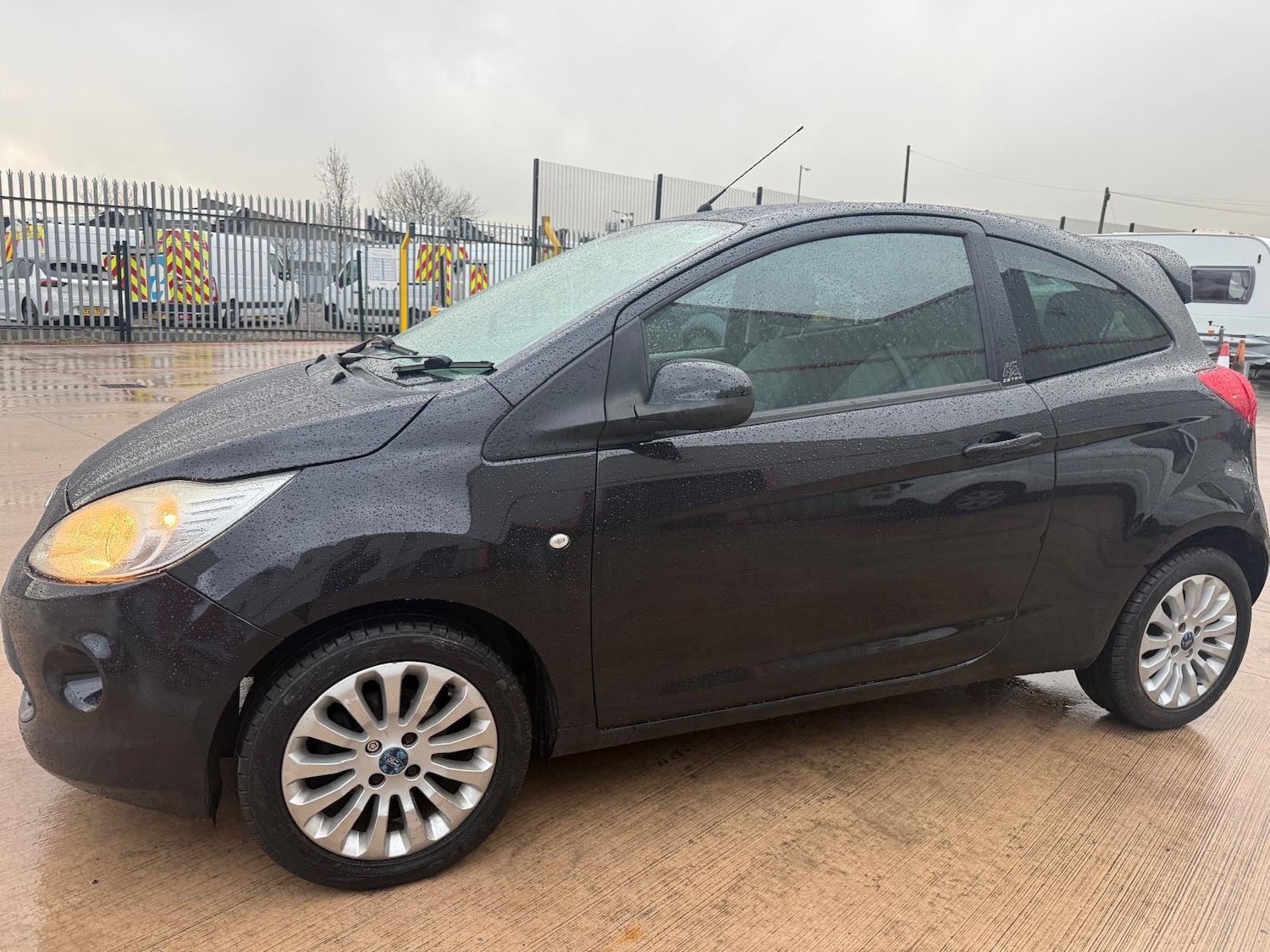 Used Ford Ka 2010 for sale - 77532324: Photo 2