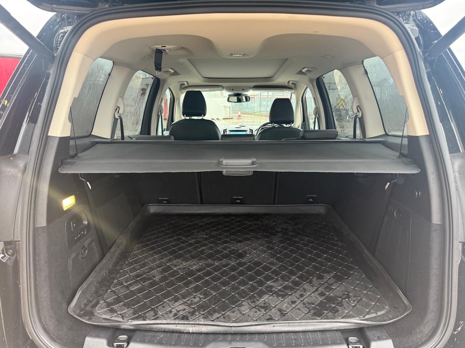 Used Ford Galaxy 2017 for sale - 76588492: Photo 16