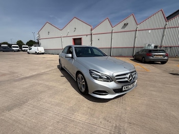 Used Mercedes-Benz E Class 2013 for sale - 78782816: Photo