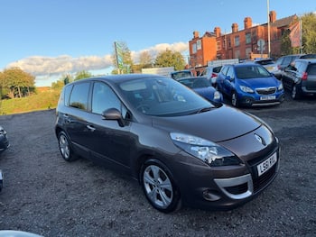 Used Renault Scenic 2011 for sale - 79856743: Photo