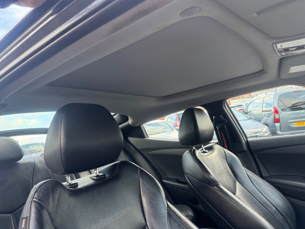 Used Hyundai Veloster 2013 for sale - 76848327: Photo 11