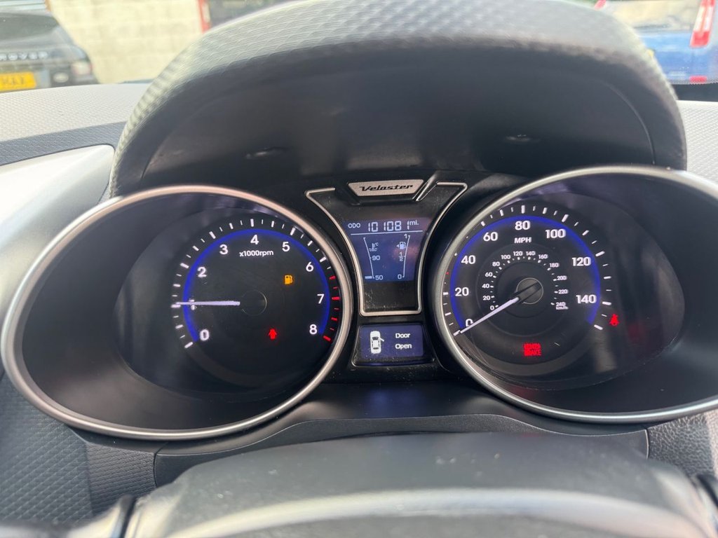 Used Hyundai Veloster 2013 for sale - 76848327: Photo 13