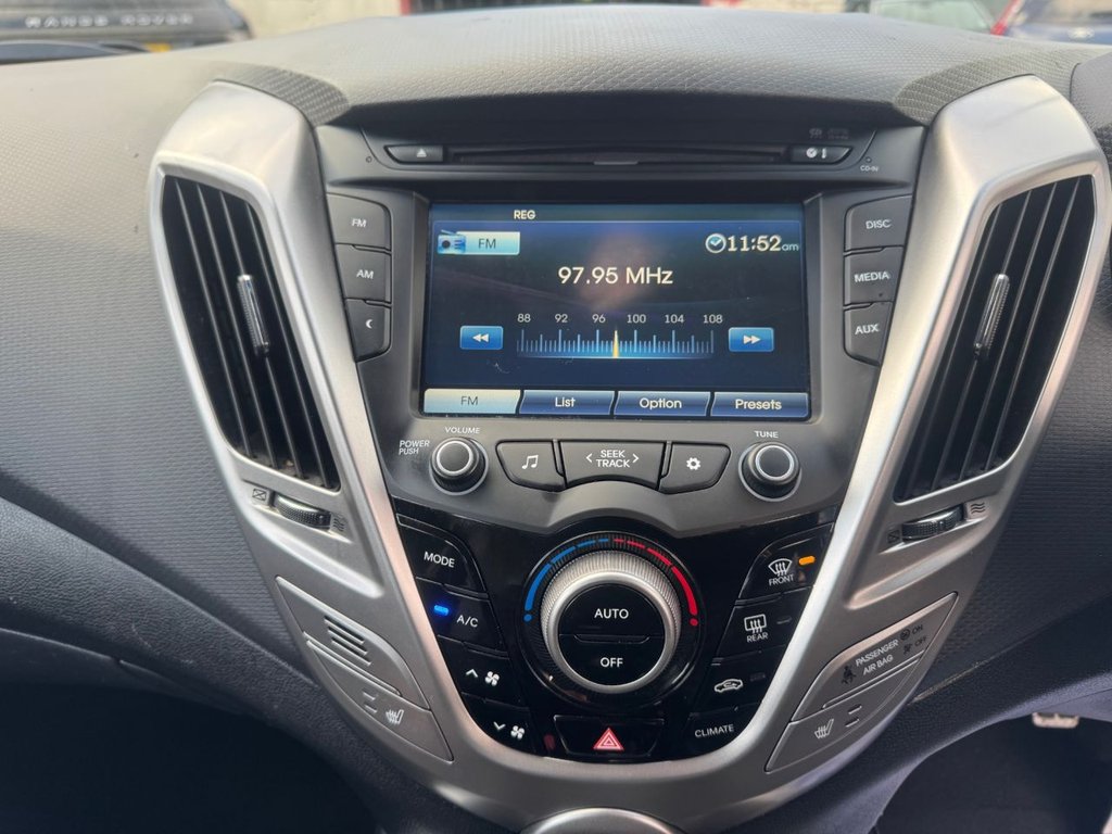 Used Hyundai Veloster 2013 for sale - 76848327: Photo 14