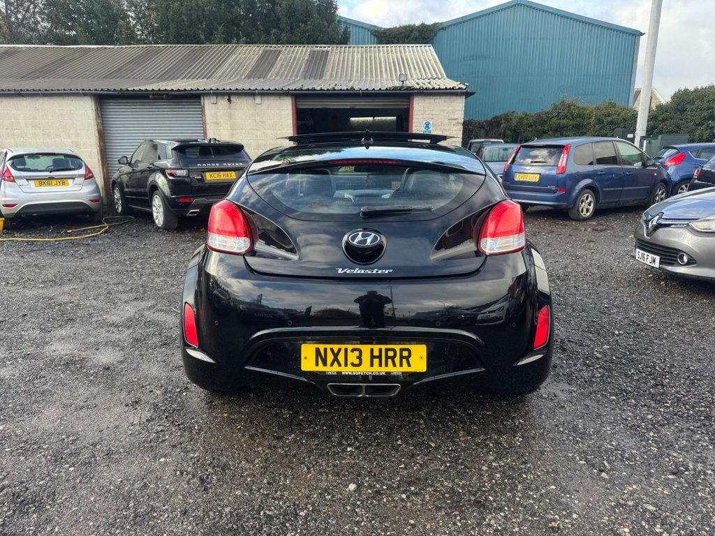 Used Hyundai Veloster 2013 for sale - 76848327: Photo 5