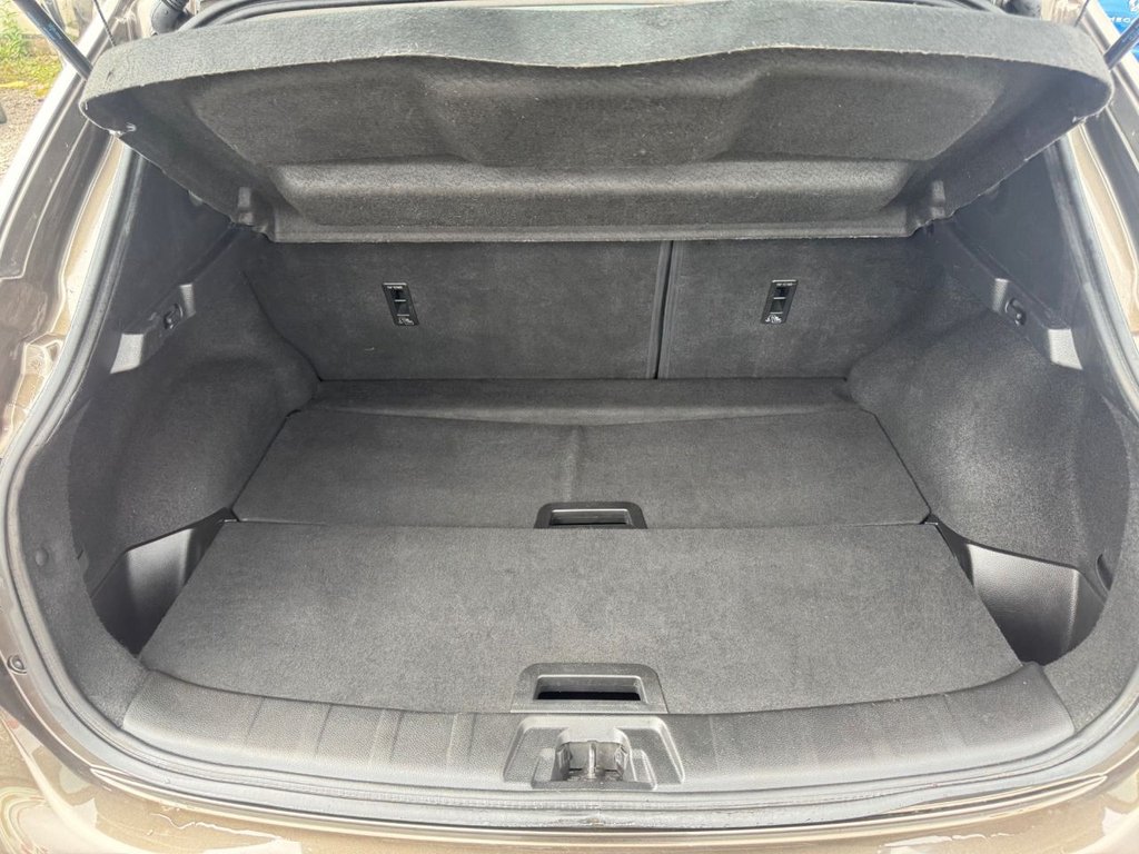 Used Nissan Qashqai 2015 for sale - 76010234: Photo 16