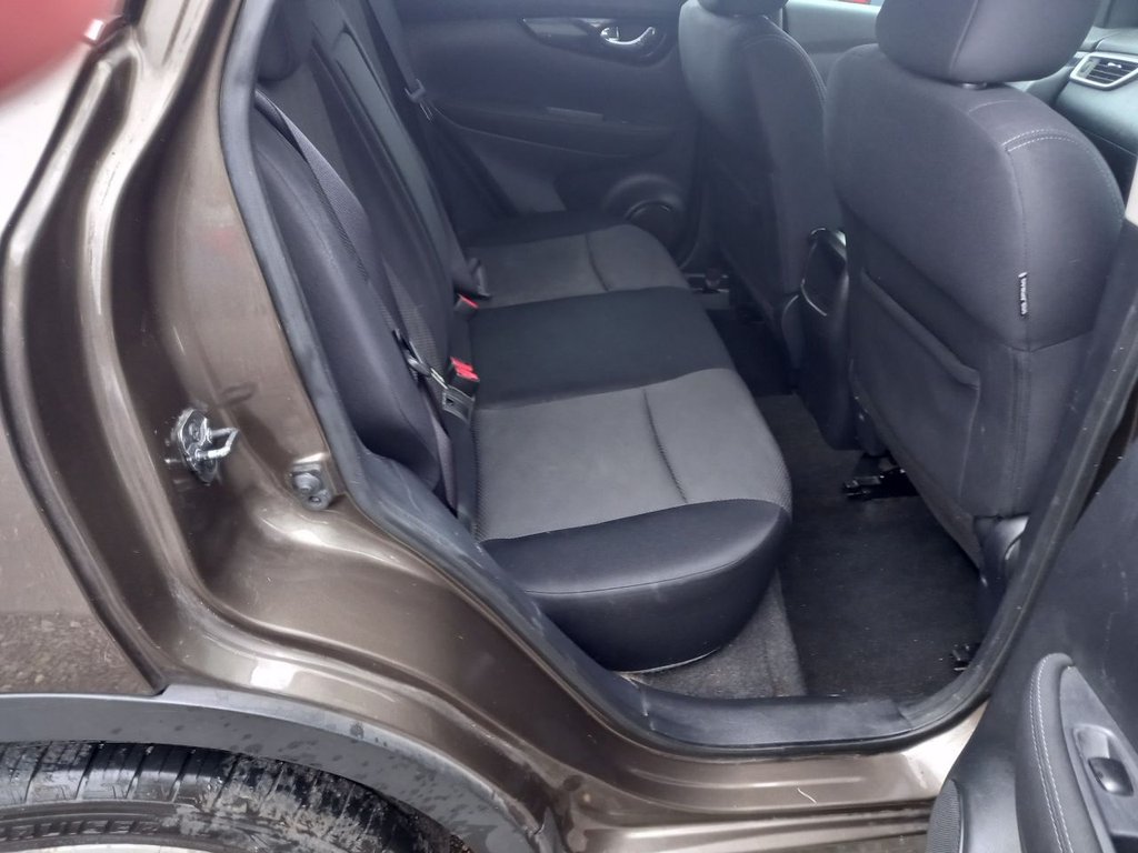 Used Nissan Qashqai 2015 for sale - 76868098: Photo 17