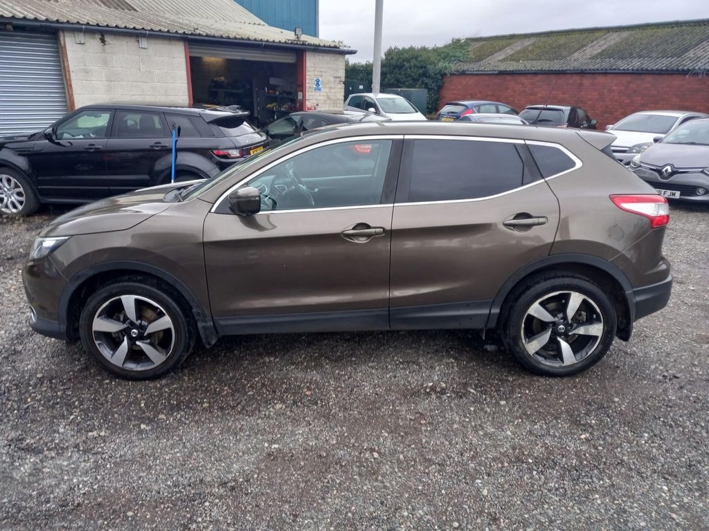 Used Nissan Qashqai 2015 for sale - 76868098: Photo 3