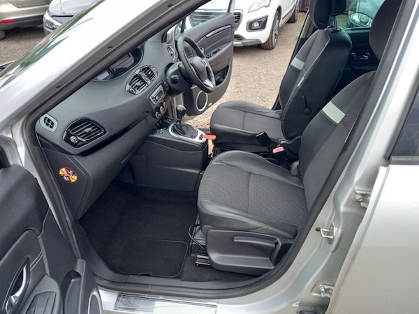 Used Renault Grand Scenic 2013 for sale - 75666417: Photo 14