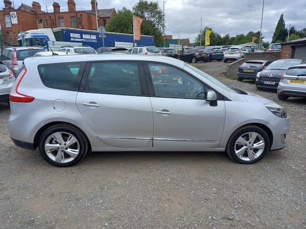 Used Renault Grand Scenic 2013 for sale - 75666417: Photo 3