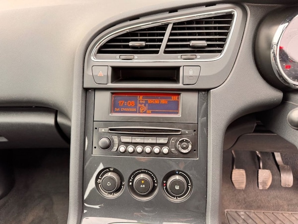 Used Peugeot 5008 2012 for sale - 76099922: Photo 12