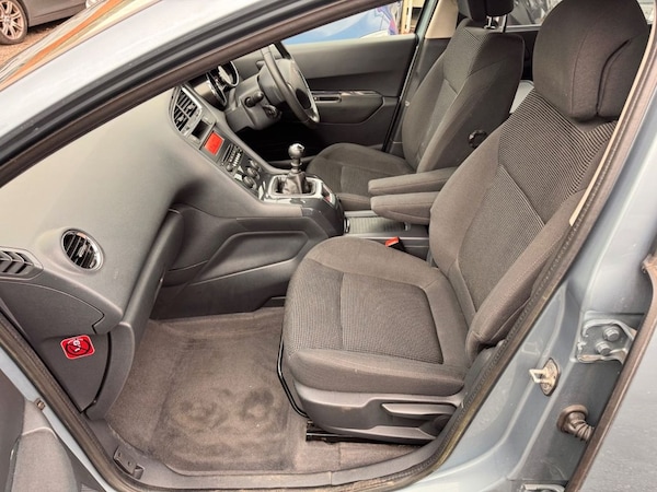 Used Peugeot 5008 2012 for sale - 76099922: Photo 23