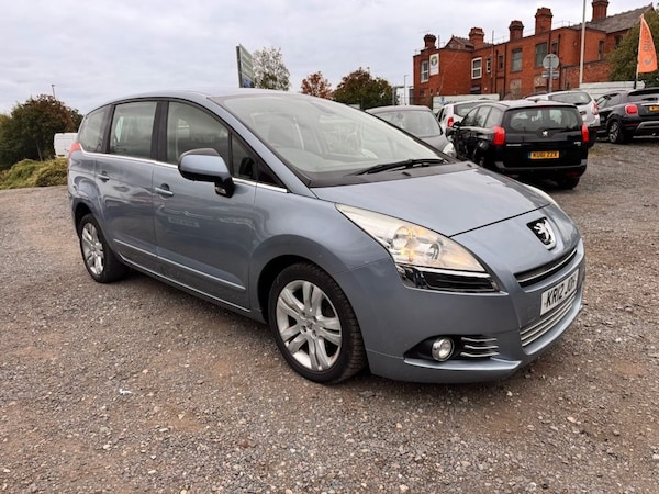 Used Peugeot 5008 2012 for sale - 76099922: Photo 3