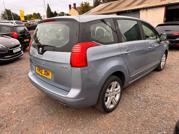 Used Peugeot 5008 2012 for sale - 76099922: Photo 7