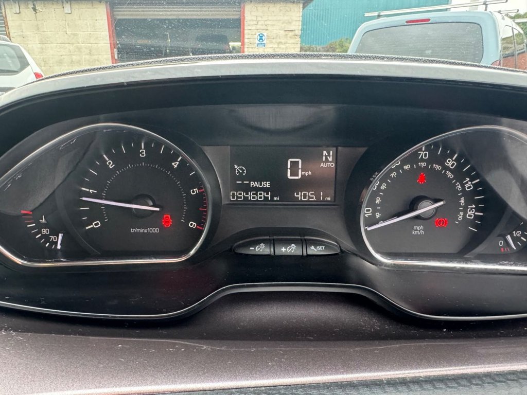 Used Peugeot 2008 2014 for sale - 77328433: Photo 10