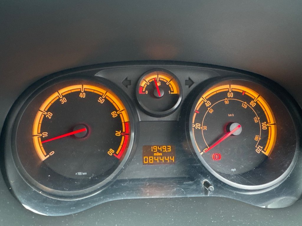 Used Vauxhall Corsa 2012 for sale - 77172184: Photo 5