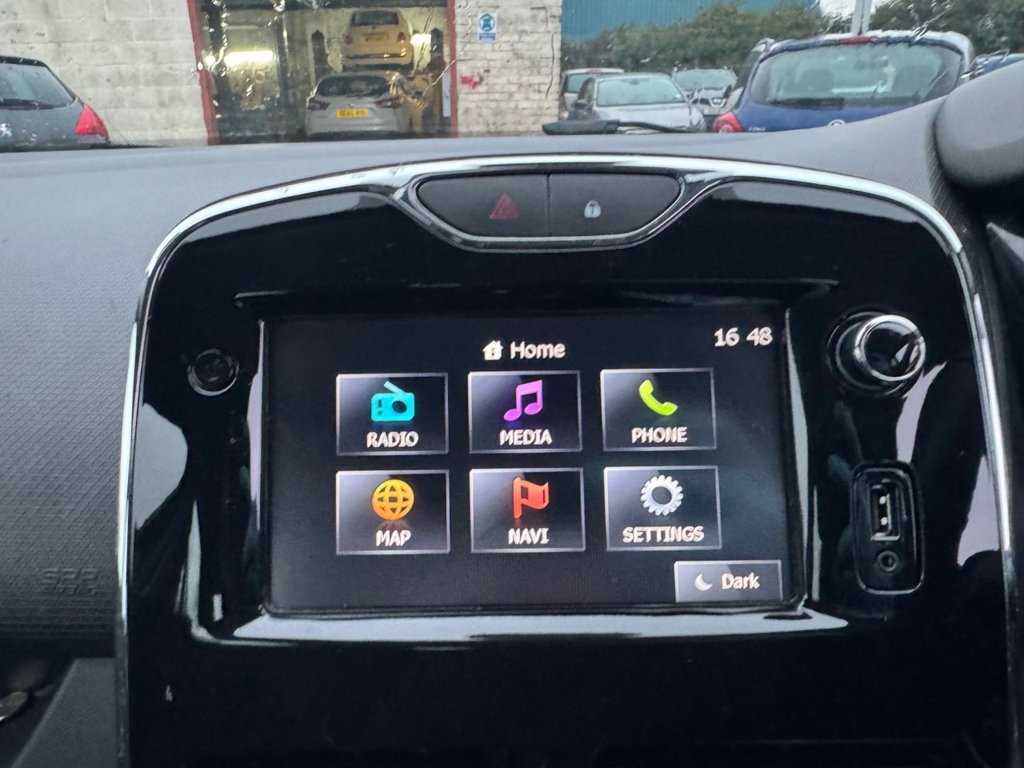 Used Renault Clio 2013 for sale - 77401356: Photo 10