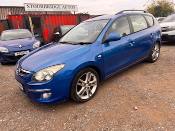 2010 (10) - 1.6 CRDi Premium Estate 5dr Diesel Manual 6 Spd Euro 4 (115 ps)