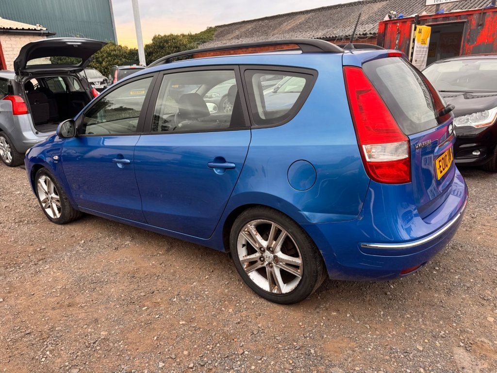 Used Hyundai i30 2010 for sale - 76099930: Photo 5