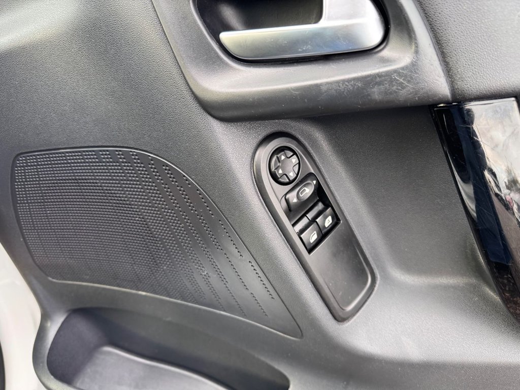 Used Citroen C3 2014 for sale - 76303640: Photo 15