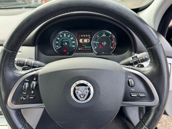 Used Jaguar XF 2013 for sale - 75538358: Photo 11