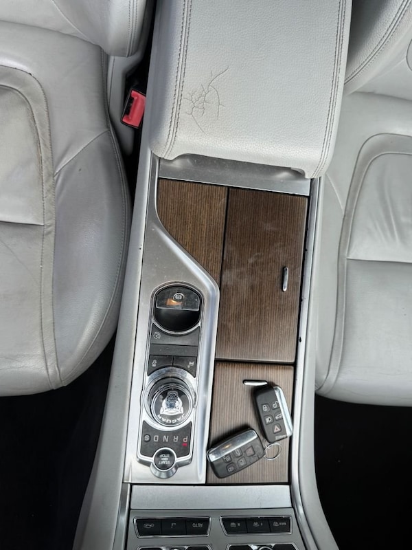 Used Jaguar XF 2013 for sale - 75538358: Photo 15