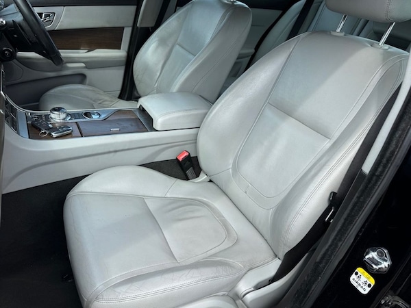 Used Jaguar XF 2013 for sale - 75538358: Photo 21