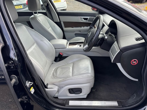 Used Jaguar XF 2013 for sale - 75538358: Photo 9