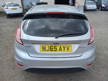 Used Ford Fiesta 2015 for sale - 75585796: Photo