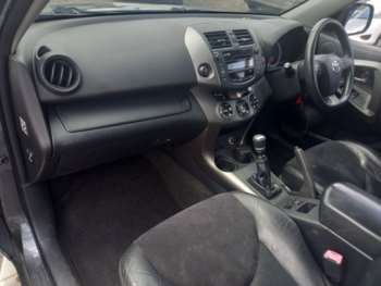 2011 (11) - 2.2 D-4D XT-R SUV 5dr Diesel Manual 4WD Euro 5 (150 ps)