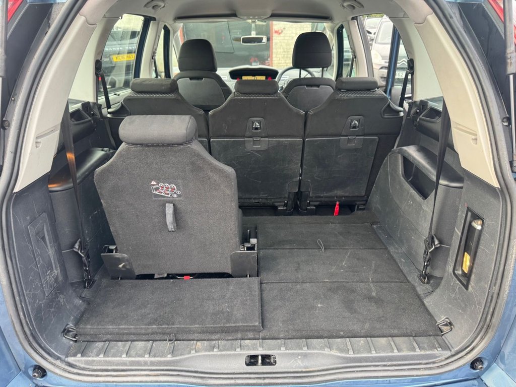 Used Citroen C4 Grand Picasso 2011 for sale - 76686107: Photo 15