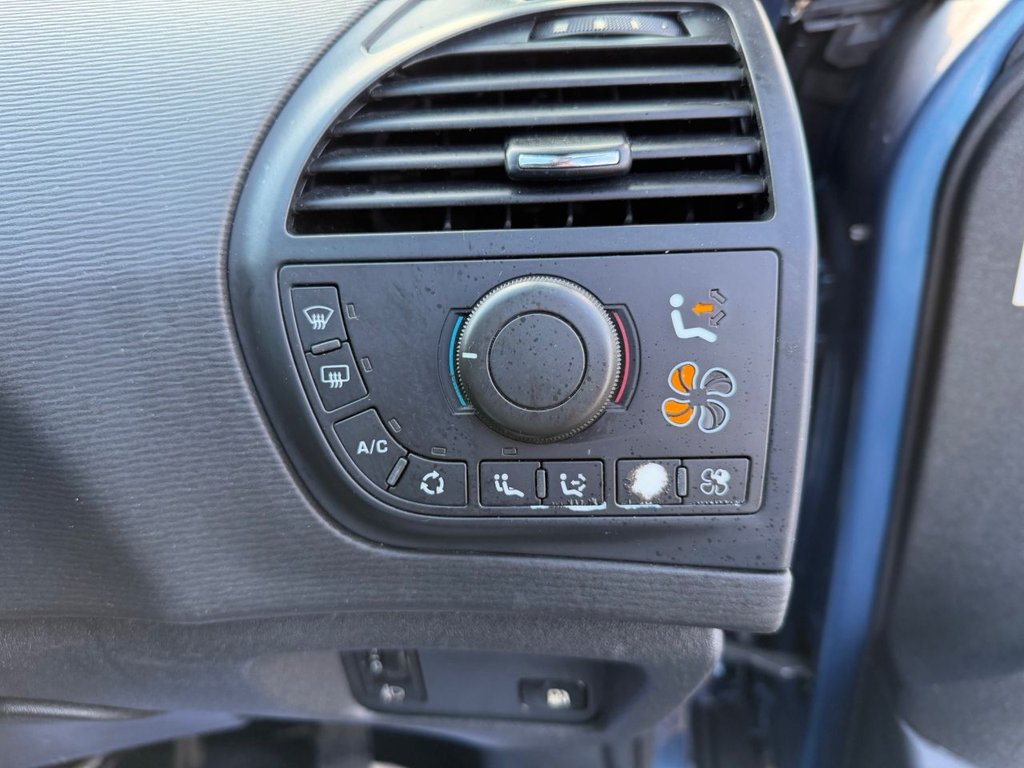 Used Citroen Grand C4 Picasso 2010 for sale - 77551620: Photo 16