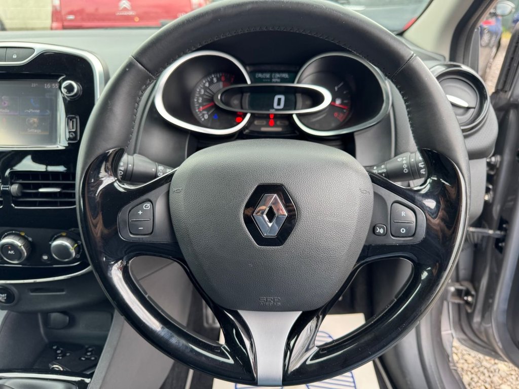 Used Renault Clio 2016 for sale - 76797554: Photo 11