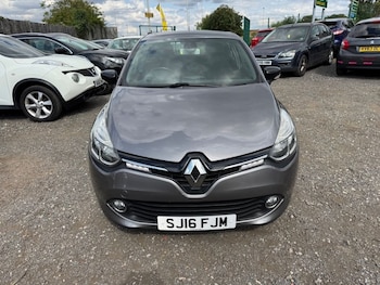 Used Renault Clio 2016 for sale - 76797554: Photo