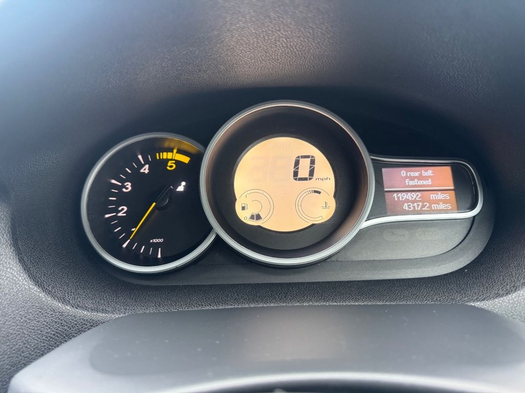 Used Renault Megane 2011 for sale - 76459313: Photo 10