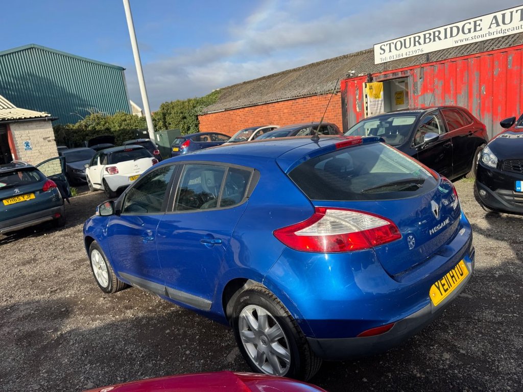 Used Renault Megane 2011 for sale - 76459313: Photo 7