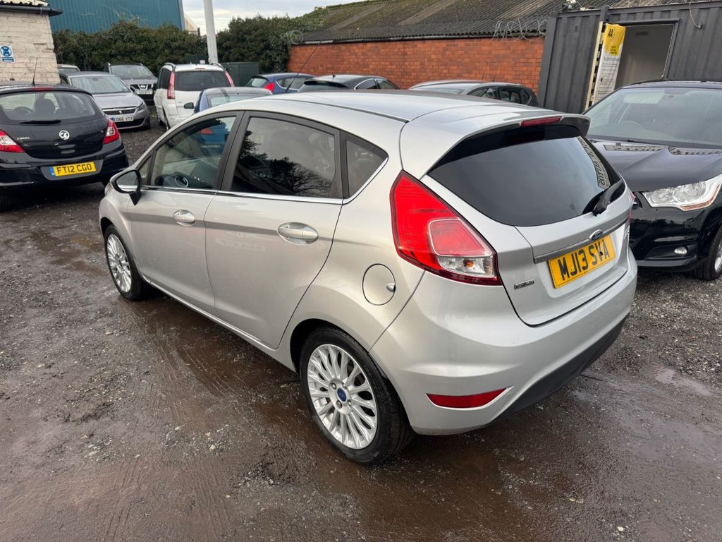 Used Ford Fiesta 2013 for sale - 77200316: Photo 5