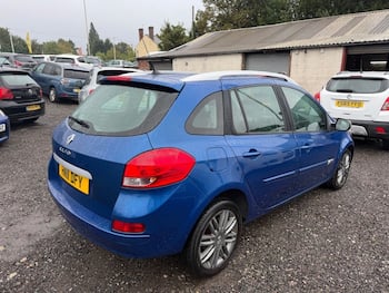 Used Renault Clio 2011 for sale - 79713790: Photo