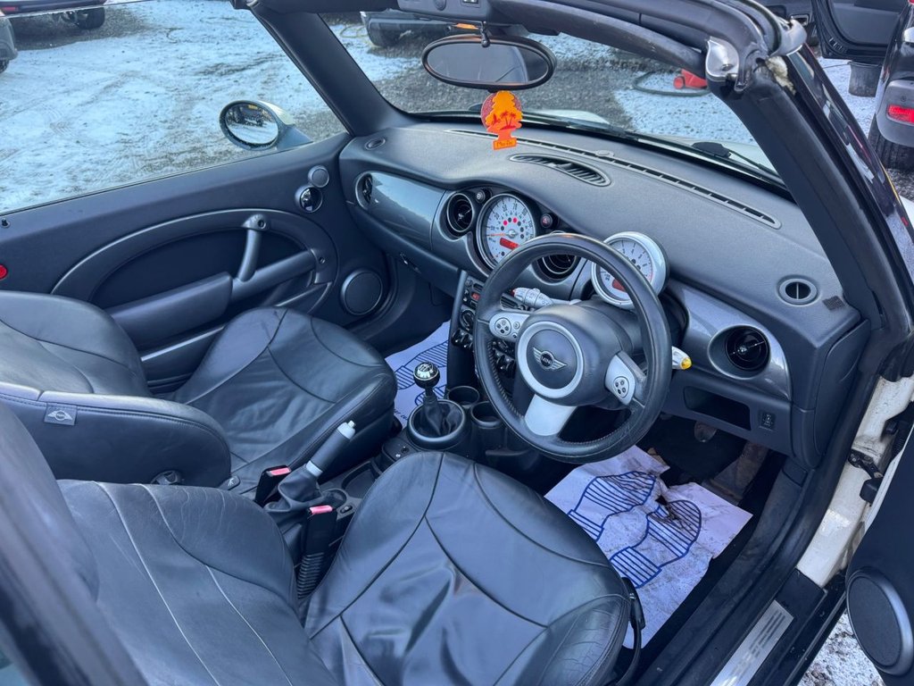 Used MINI Convertible 2005 for sale - 77153448: Photo 10
