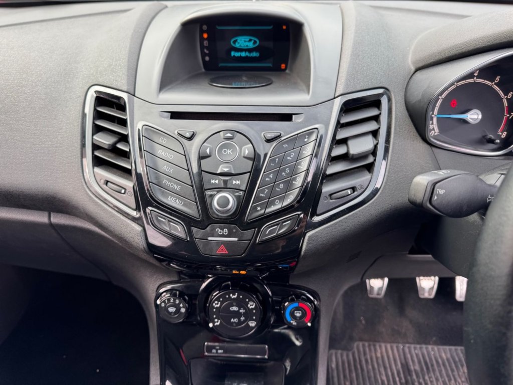 Used Ford Fiesta 2015 for sale - 76417317: Photo 12