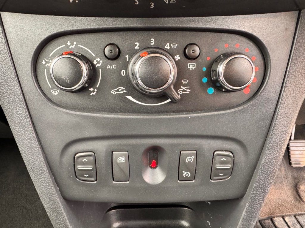 Used Dacia Sandero Stepway 2015 for sale - 75937166: Photo 16