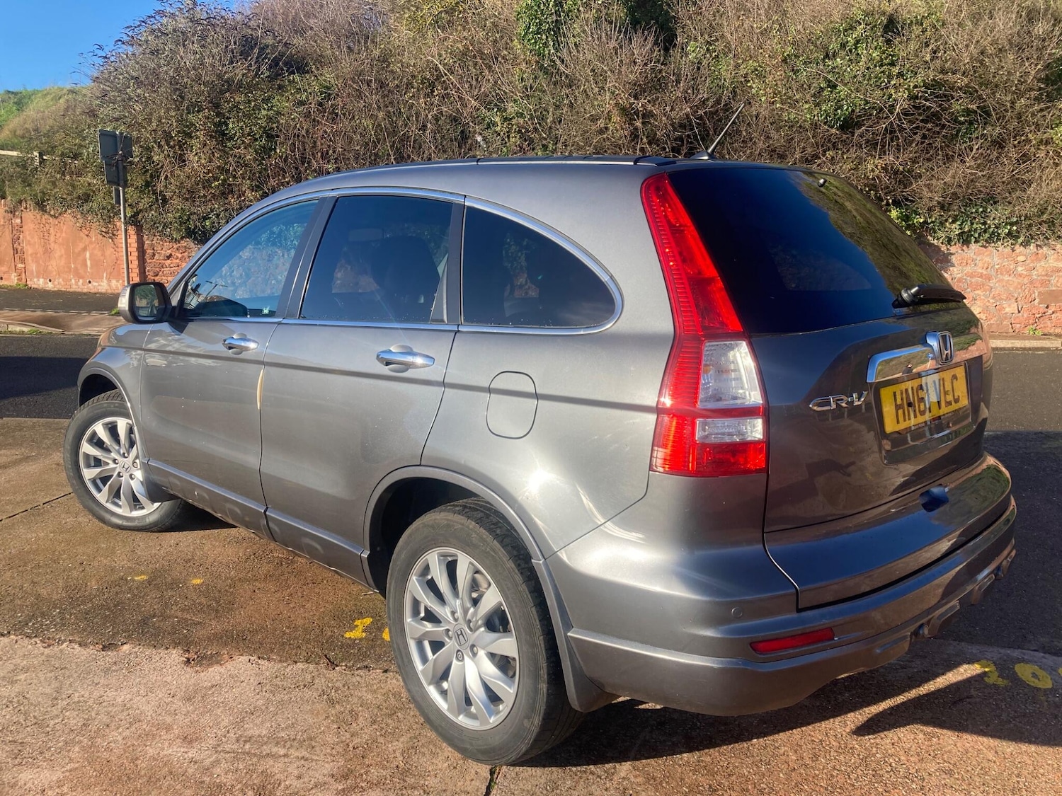 Used Honda CR-V 2011 for sale - 76936184: Photo 2