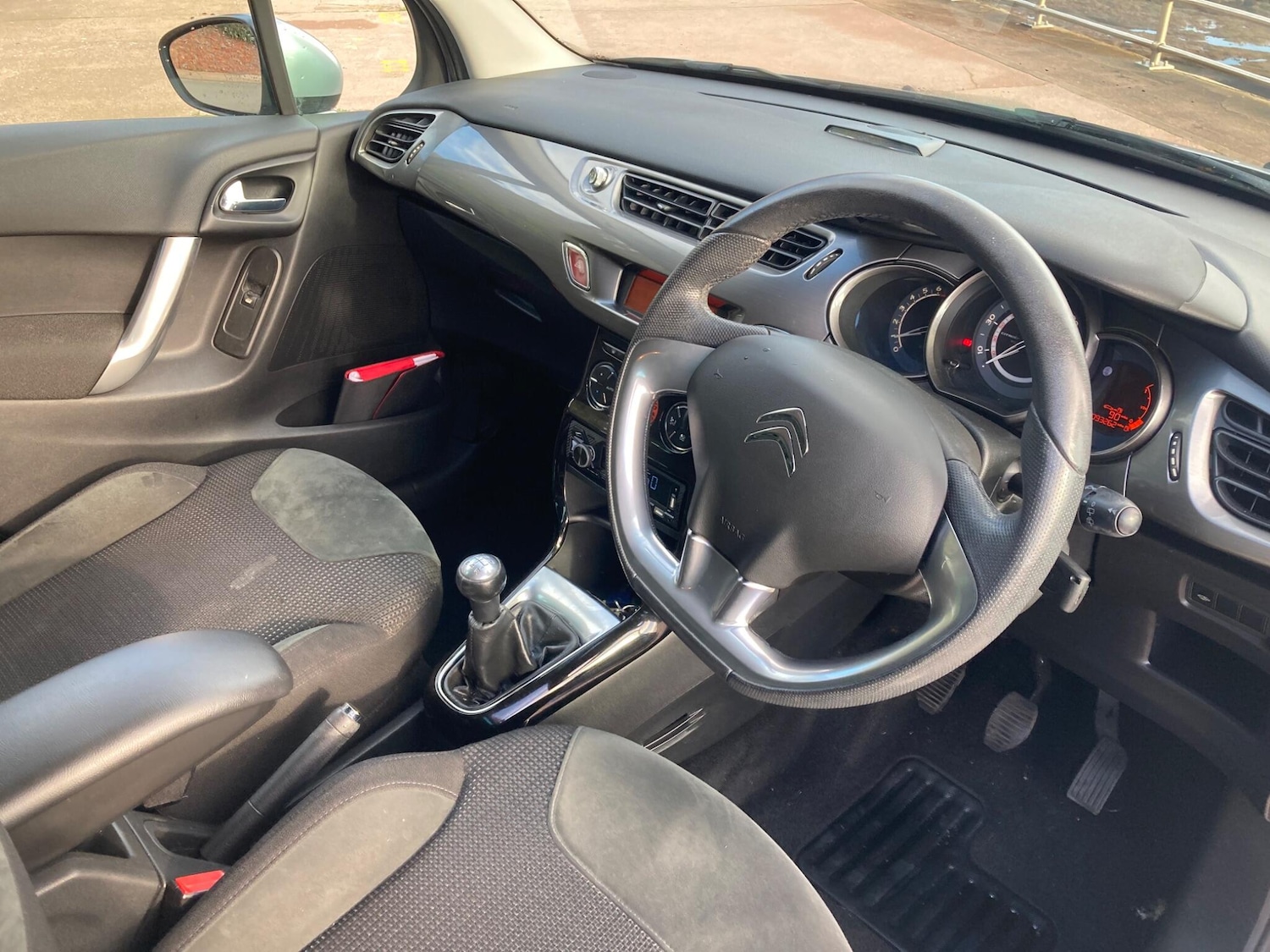 Used Citroen C3 2010 for sale - 76612701: Photo 10