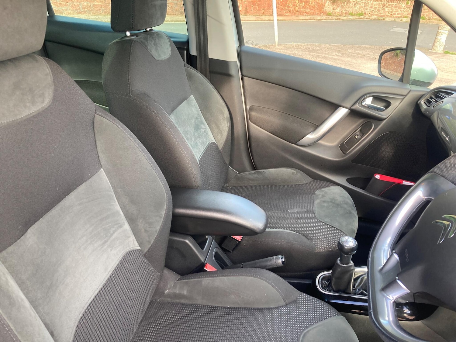 Used Citroen C3 2010 for sale - 76612701: Photo 13