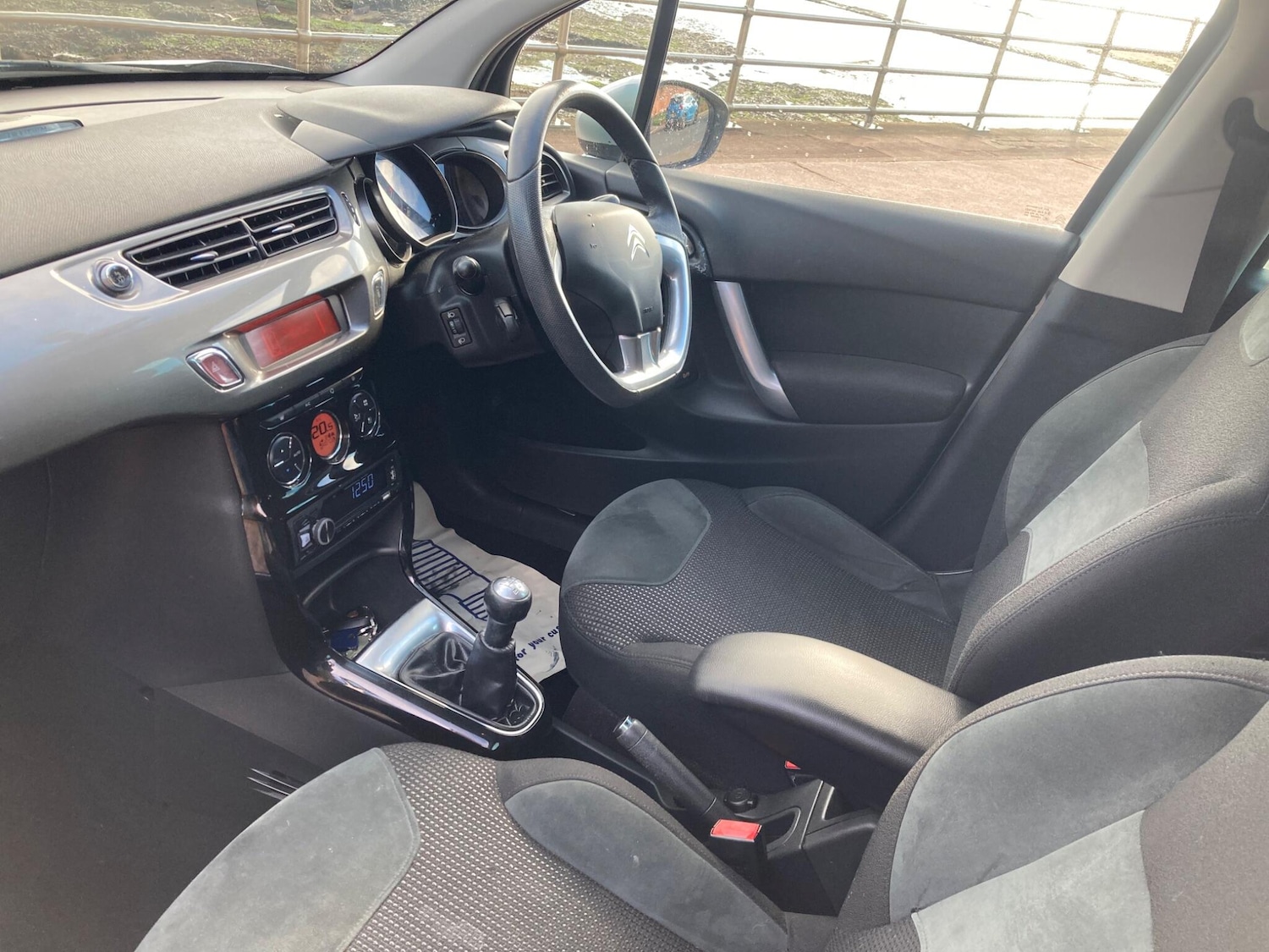 Used Citroen C3 2010 for sale - 76612701: Photo 7