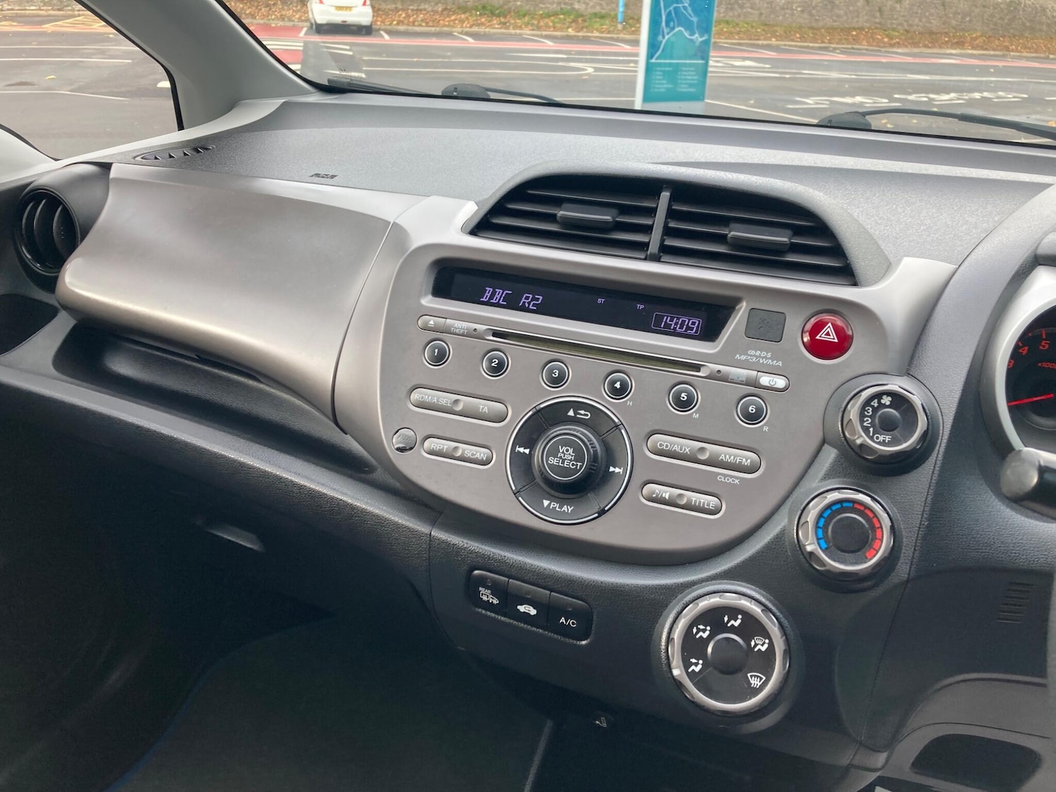 Used Honda Jazz 2009 for sale - 76432600: Photo 16