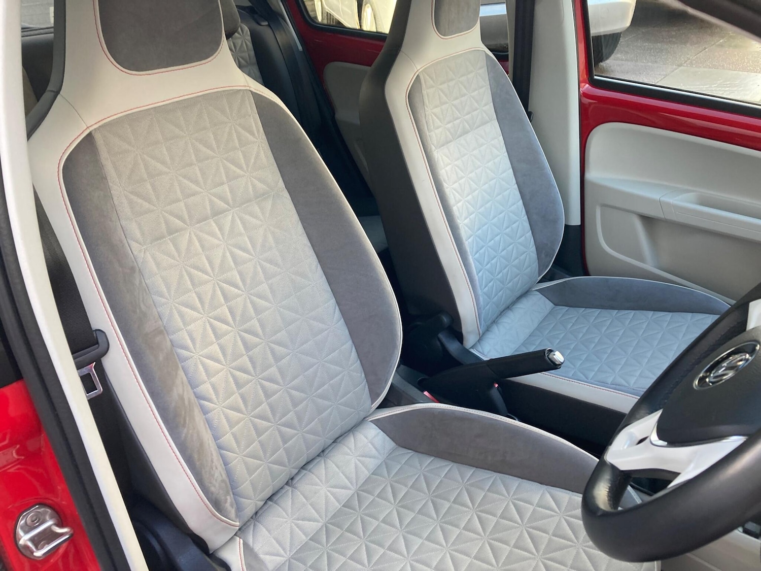 Used Volkswagen up! 2016 for sale - 77237547: Photo 11