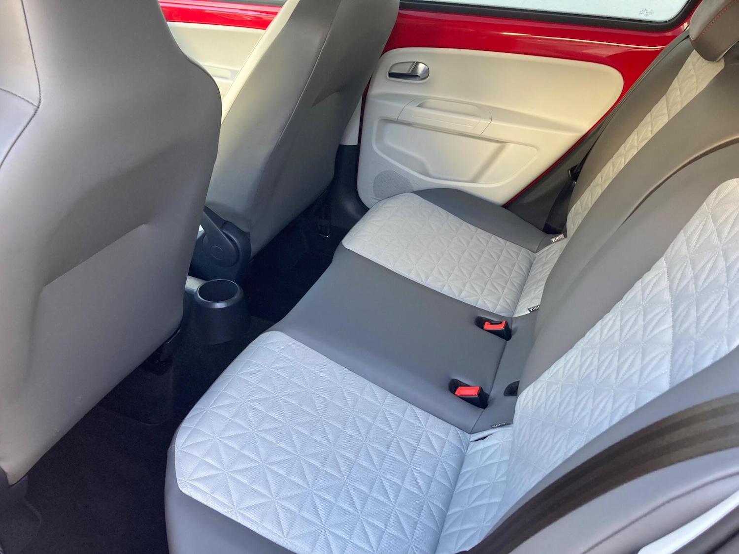 Used Volkswagen up! 2016 for sale - 77237547: Photo 14